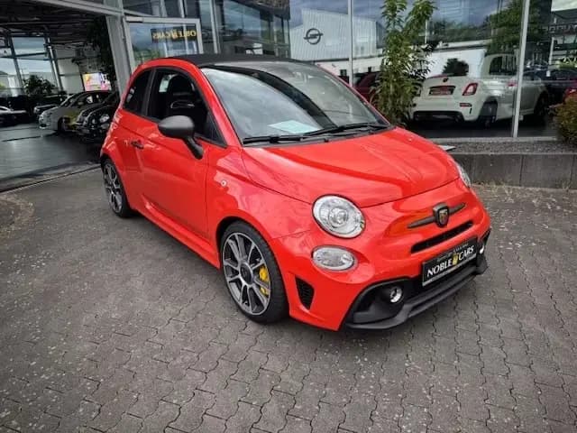 Main__Slider__Photo:Abarth 695C Turismo  LEDER BEATS NAVI 17 01/2024-0
