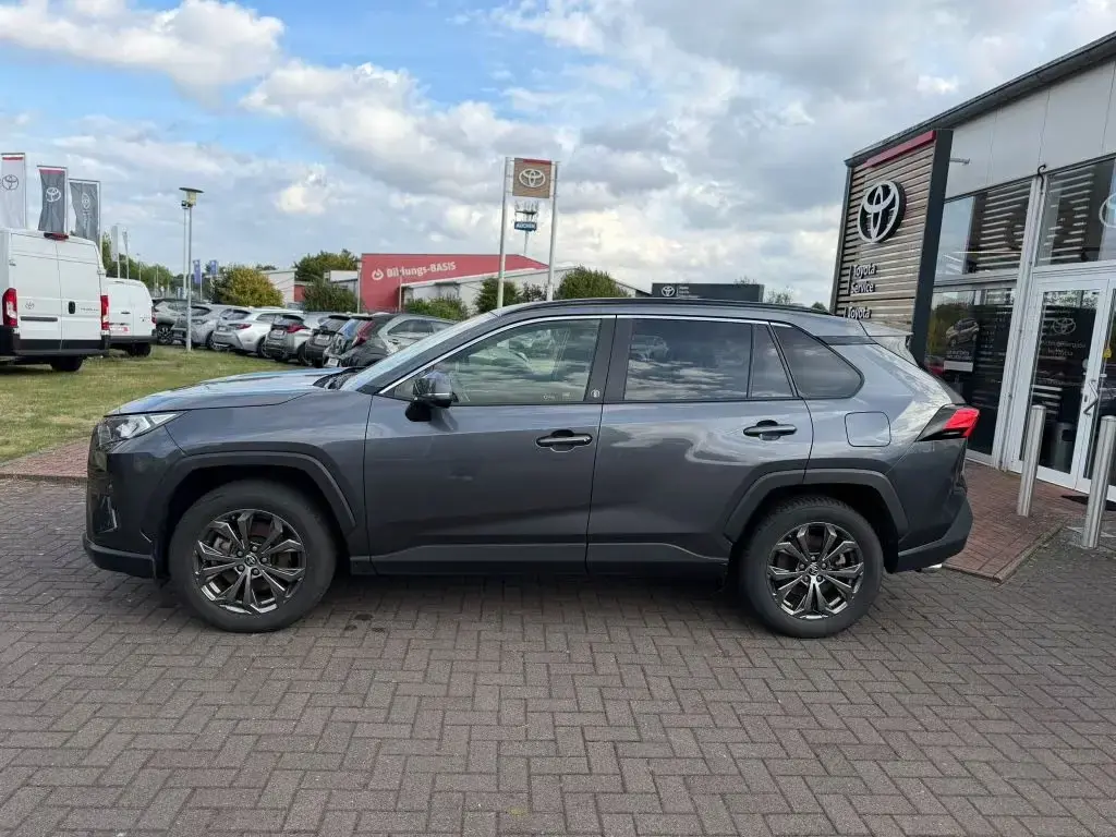Main__Slider__Photo:Toyota RAV 4 2.5 4x2 Hybrid Team Deutschland 10/2022-1