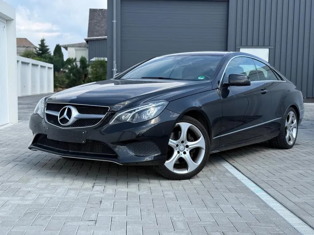 Main__Slider__Photo:Mercedes-Benz E-Class 200 E -Klasse Coupe*LED*SPORT*NAVI*TEMPOMAT* 03/2016-0
