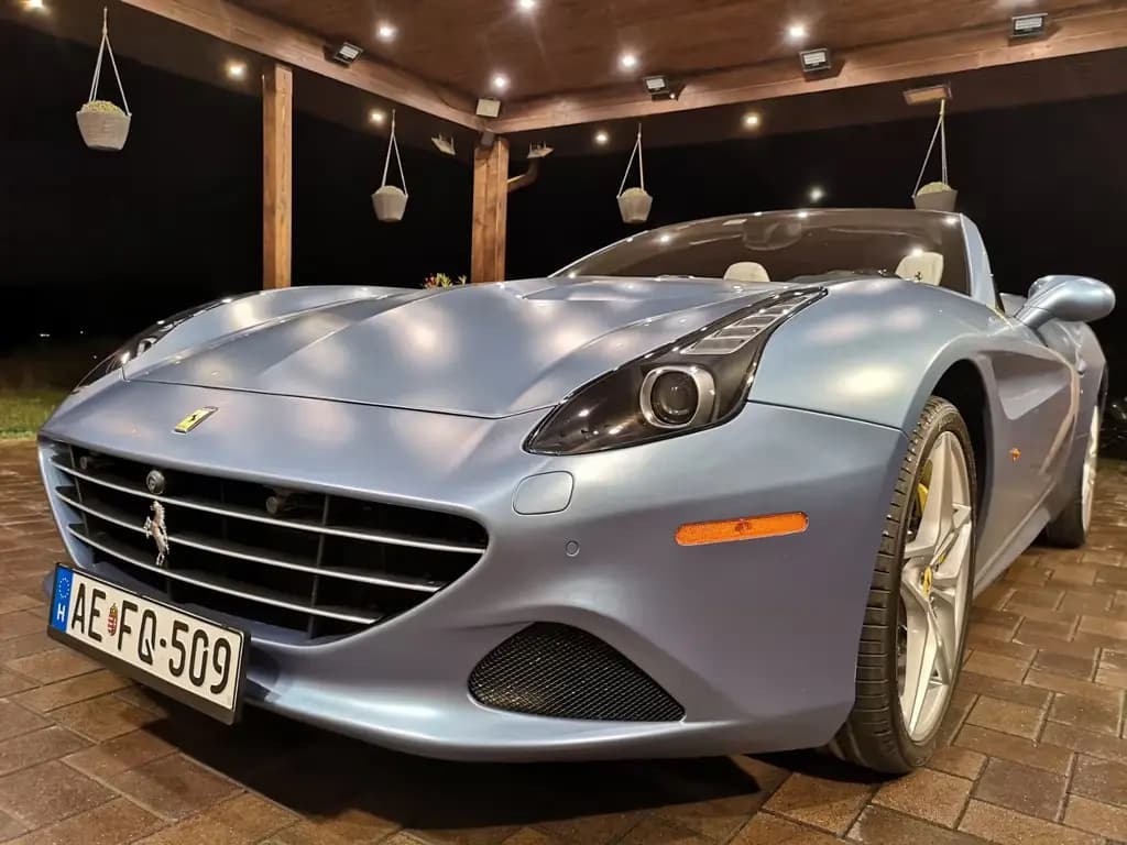 Main__Slider__Photo:Ferrari California T 3.8 V8 09/2017-0