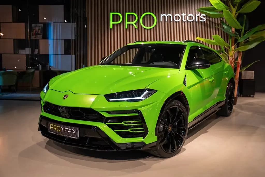 Main__Slider__Photo:Lamborghini Urus 4.0 V8 Carbon|Distronic|LED 06/2020-0