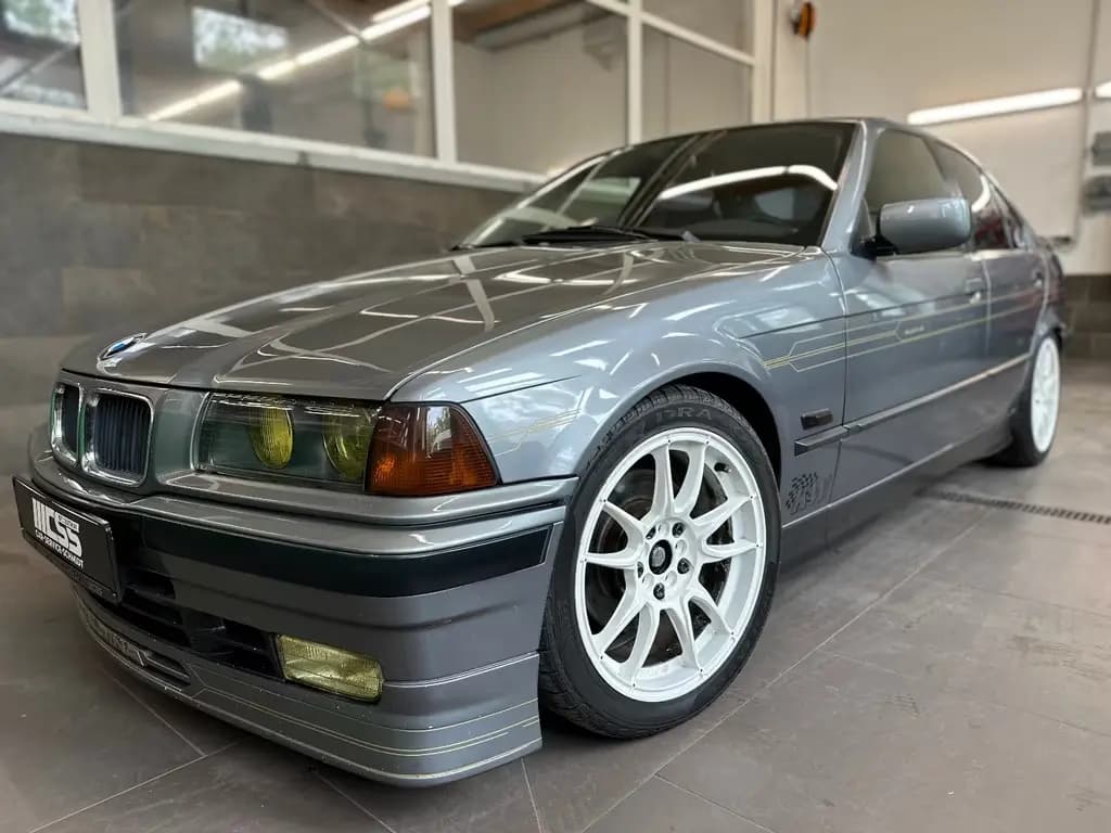 Main__Slider__Photo:ALPINA B6 2.8/2 Schalter JAPAN Import Sammler 02/1993-0