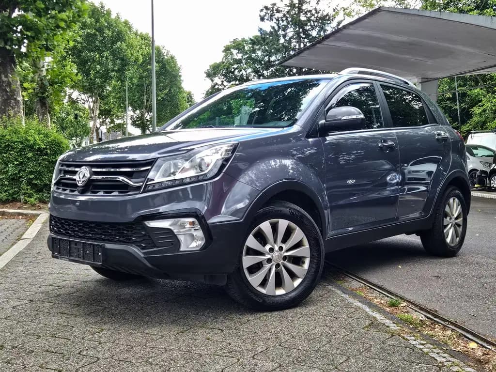 Main__Slider__Photo:Ssangyong Korando 4x2 Navi Lagergeräusche 12/2019-0
