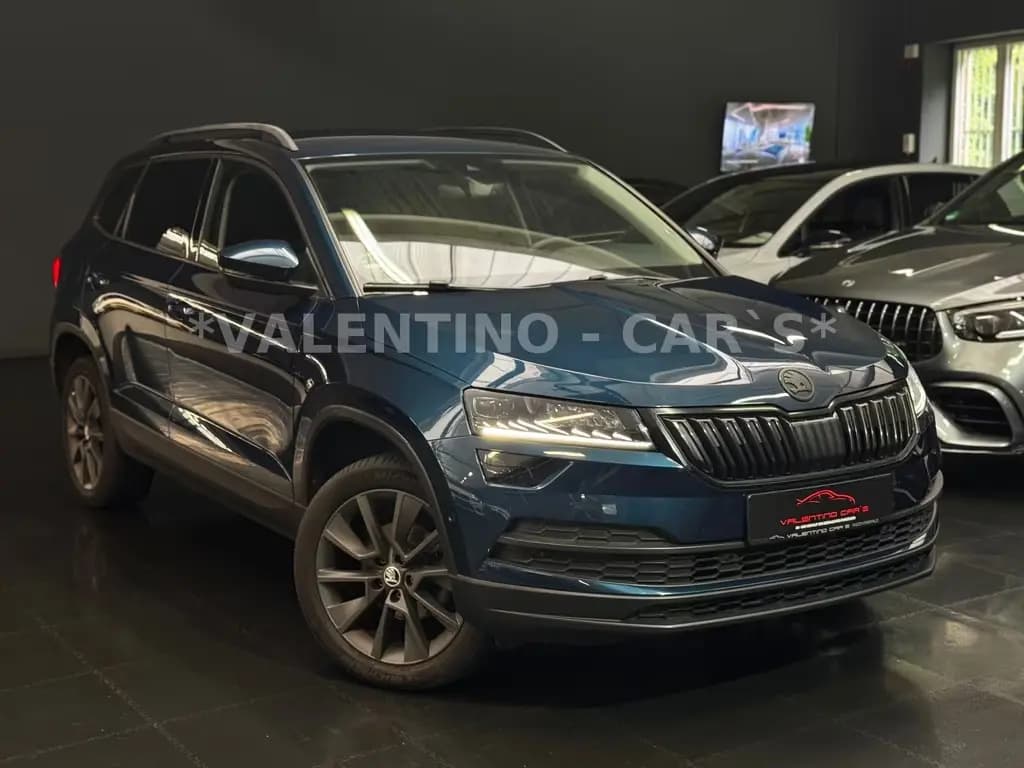 Main__Slider__Photo:Skoda Karoq Style Virtual/DSG/Navi/Temp/Kam/Shz/ACC 11/2018-0