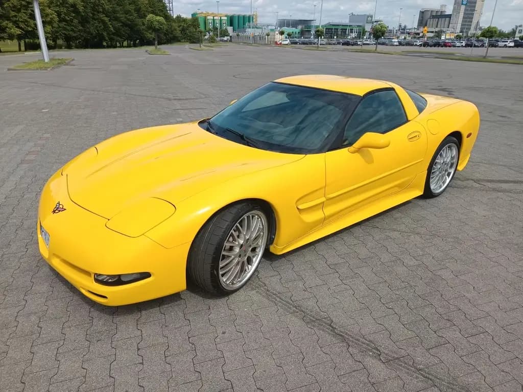 Main__Slider__Photo:Corvette C5 5.7 Coupé Autom. - 07/2001-0