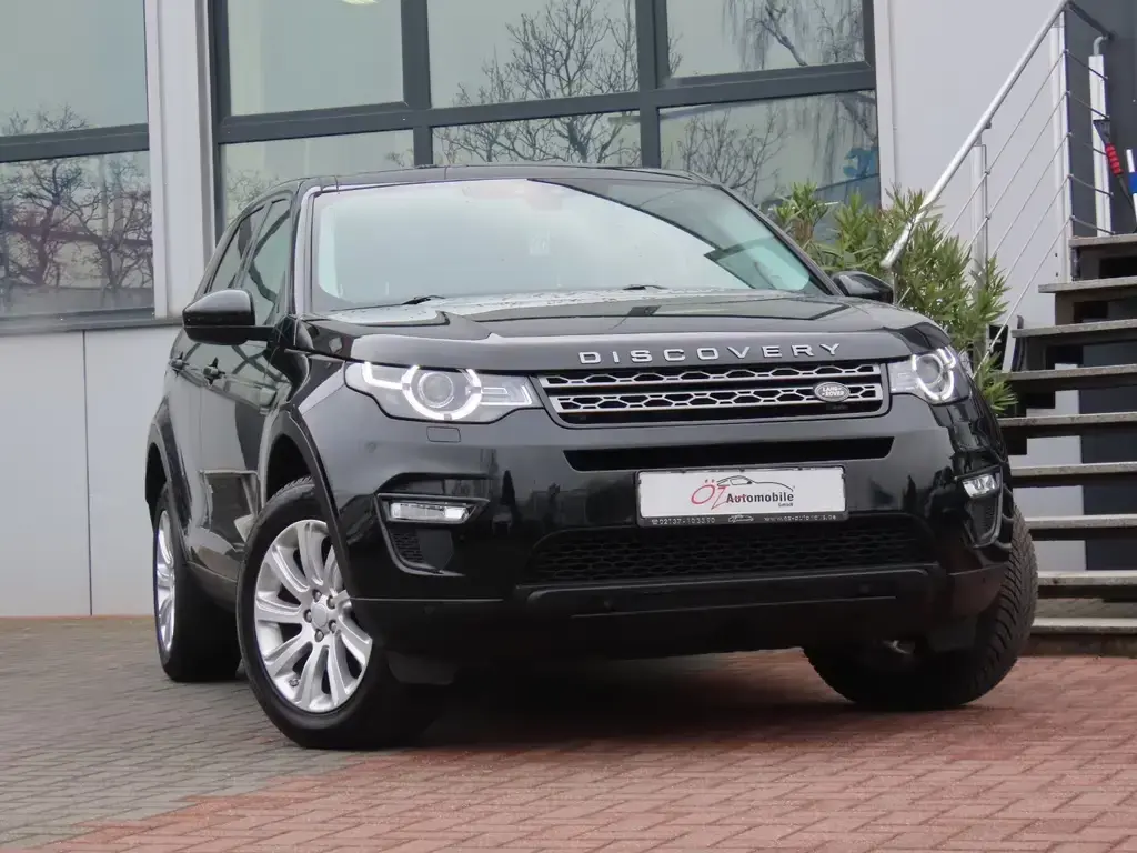 Main__Slider__Photo:Land Rover Discovery Sport 2.0 Klima Einparkhilfe 02/2019-1