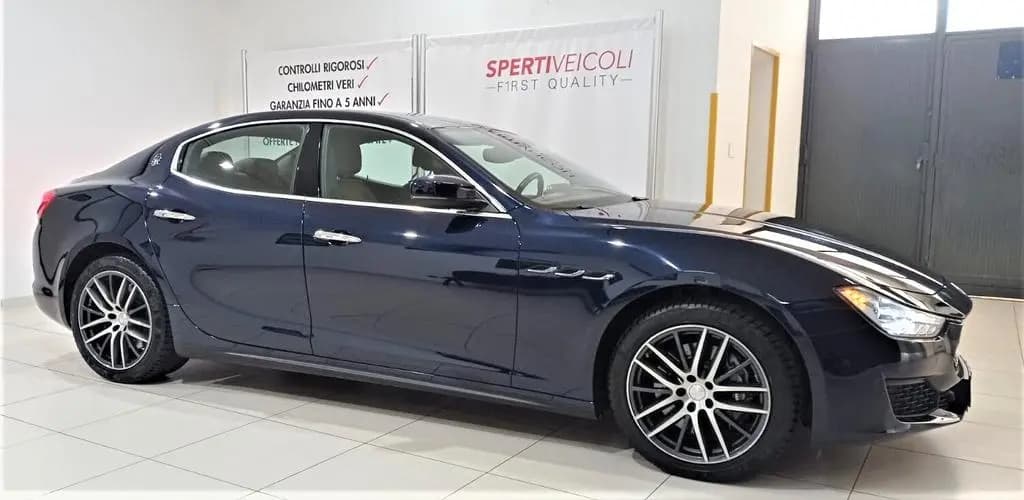 Main__Slider__Photo:Maserati Ghibli V6 Diesel 10/2018-0