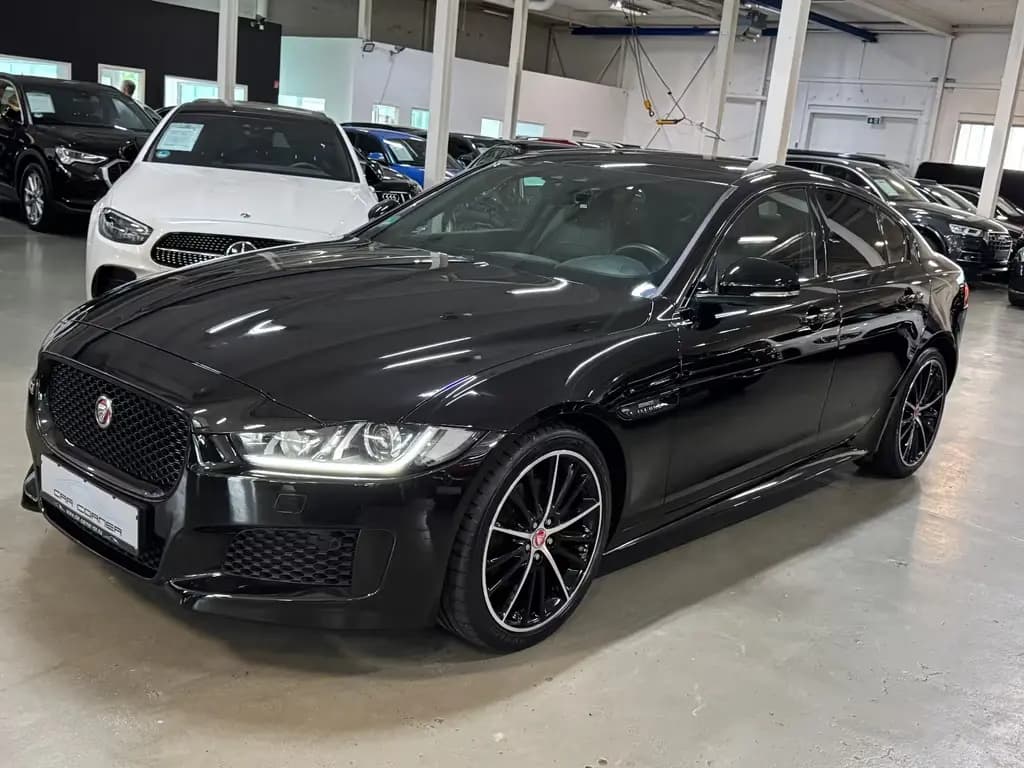 Main__Slider__Photo:Jaguar XE 2.0 d 8GT LANDMARK R-SPORT BLACK EDITION VOLL 01/2019-0