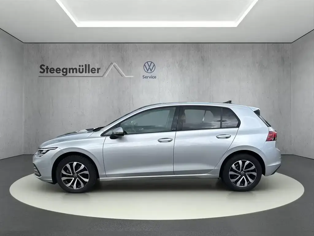 Main__Slider__Photo:Volkswagen Golf 1.5 eTSI DSG ACT Active 02/2022-1