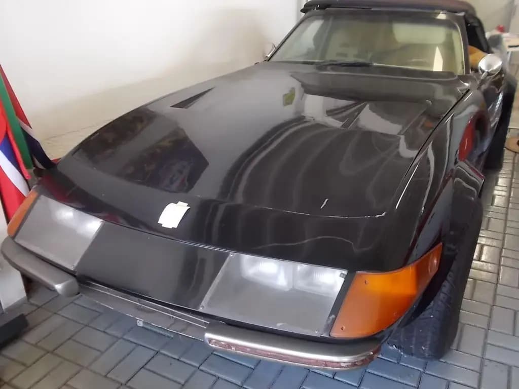Main__Slider__Photo:Corvette C3 Daytona Spider Project 07/1990-0