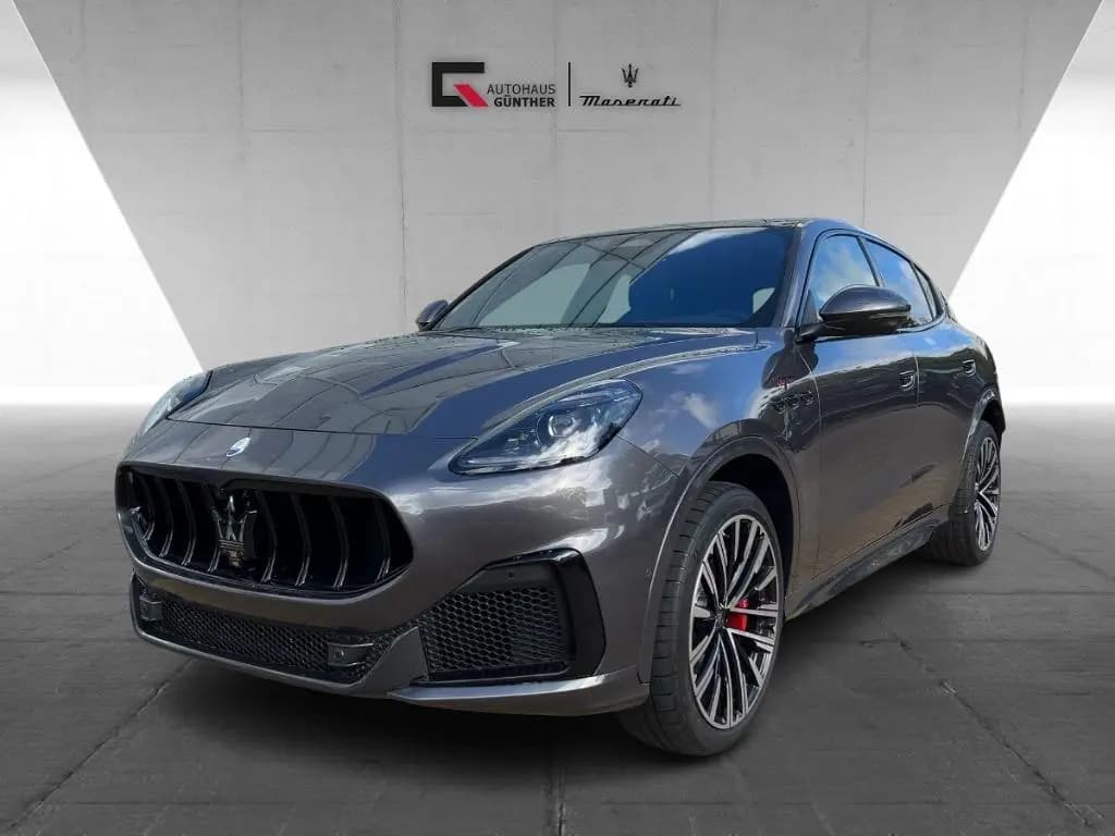 Main__Slider__Photo:Maserati Grecale Trofeo V6 530PS AWD -Carbon -Klima Pkt. 03/2025-0