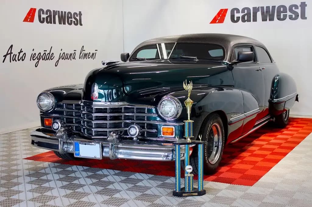 Main__Slider__Photo:Cadillac Other Series 62 Custom Coupe, Leather,Full Restoration 06/1947-0