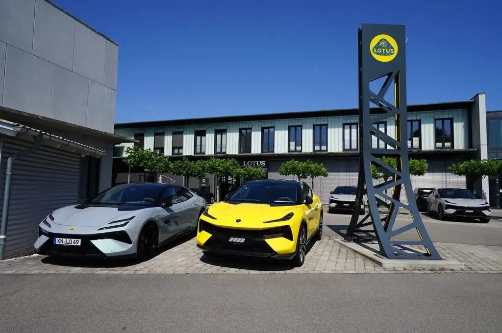 Main__Slider__Photo:Lotus Eletre S Dynamic Handling Paket / KEF / LiDAR 06/2025-1