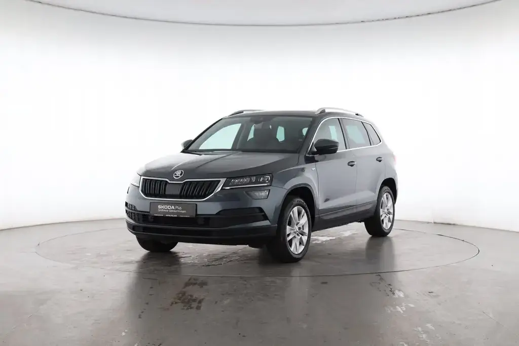 Main__Slider__Photo:Skoda Karoq 1.5 TSI DSG Drive | PANO | NAVI | 03/2021-1