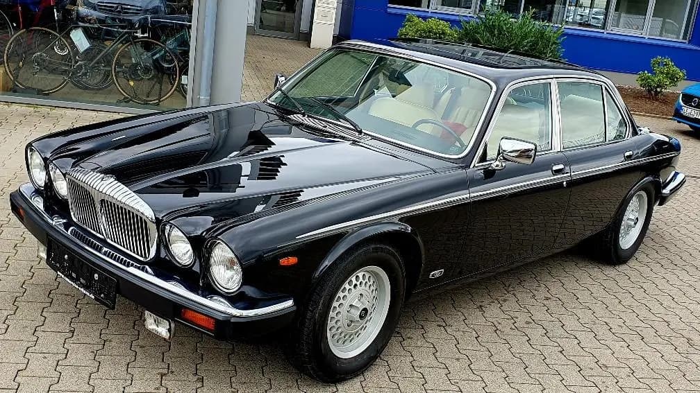 Main__Slider__Photo:Jaguar Daimler XJ 12 Limousine H Abnahme Double Six 04/1989-0