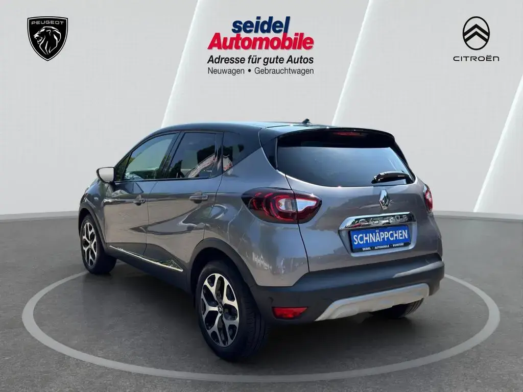 Main__Slider__Photo:Renault Captur 1.3 TCe 150 Automatik Intens BiColor 09/2019-1