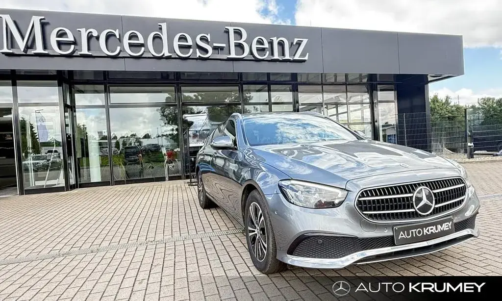 Main__Slider__Photo:Mercedes-Benz E-Class 220 d 4M T AVANTGARDE+LED+Spur+TotwinkelNavi 03/2022-1