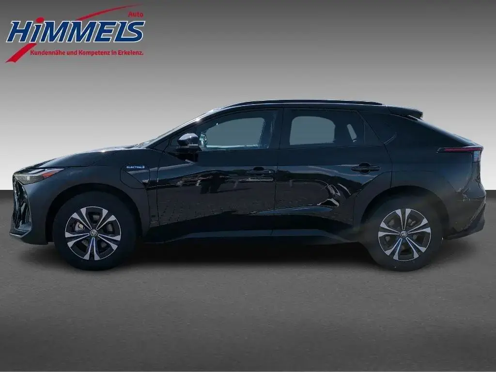 Main__Slider__Photo:Toyota bZ4X Elektro 71,4 kWh FWD Comfort-Paket 08/2023-1