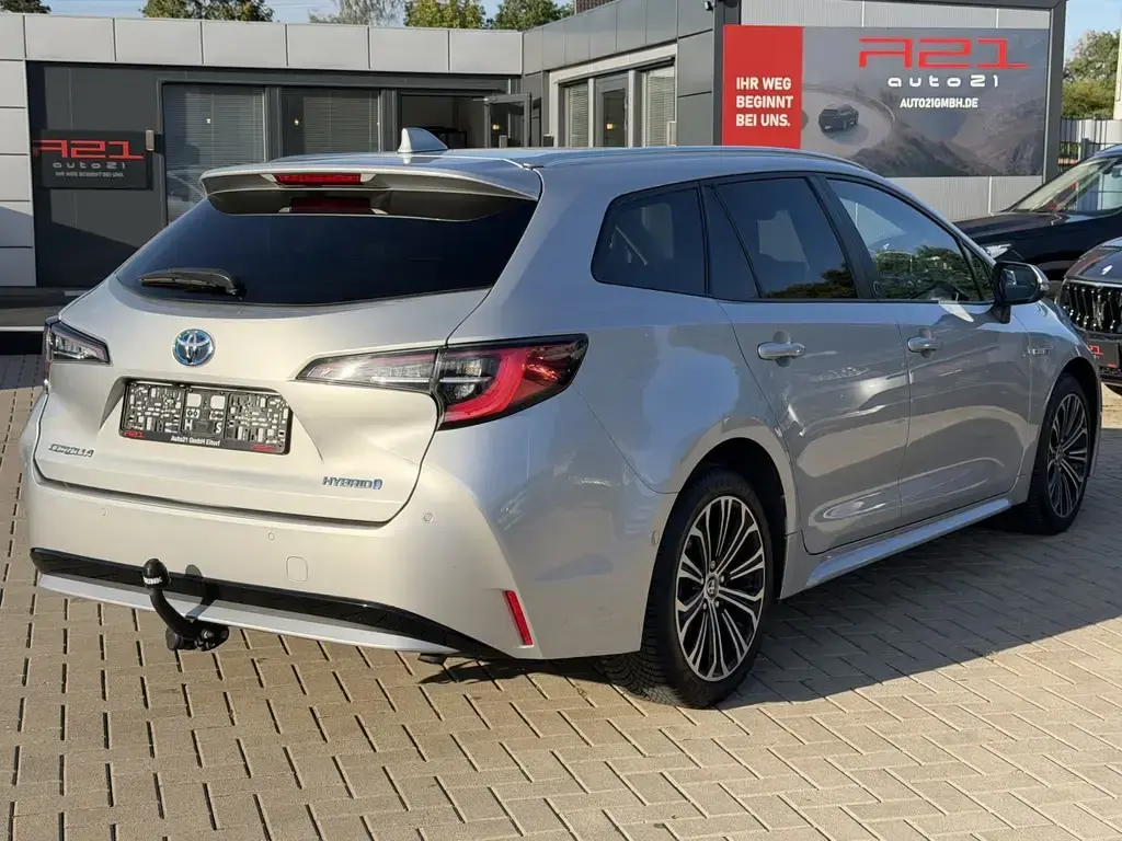 Main__Slider__Photo:Toyota Corolla Hybrid Team D|ACC|Cam|Totwinkel|AHK 04/2020-1