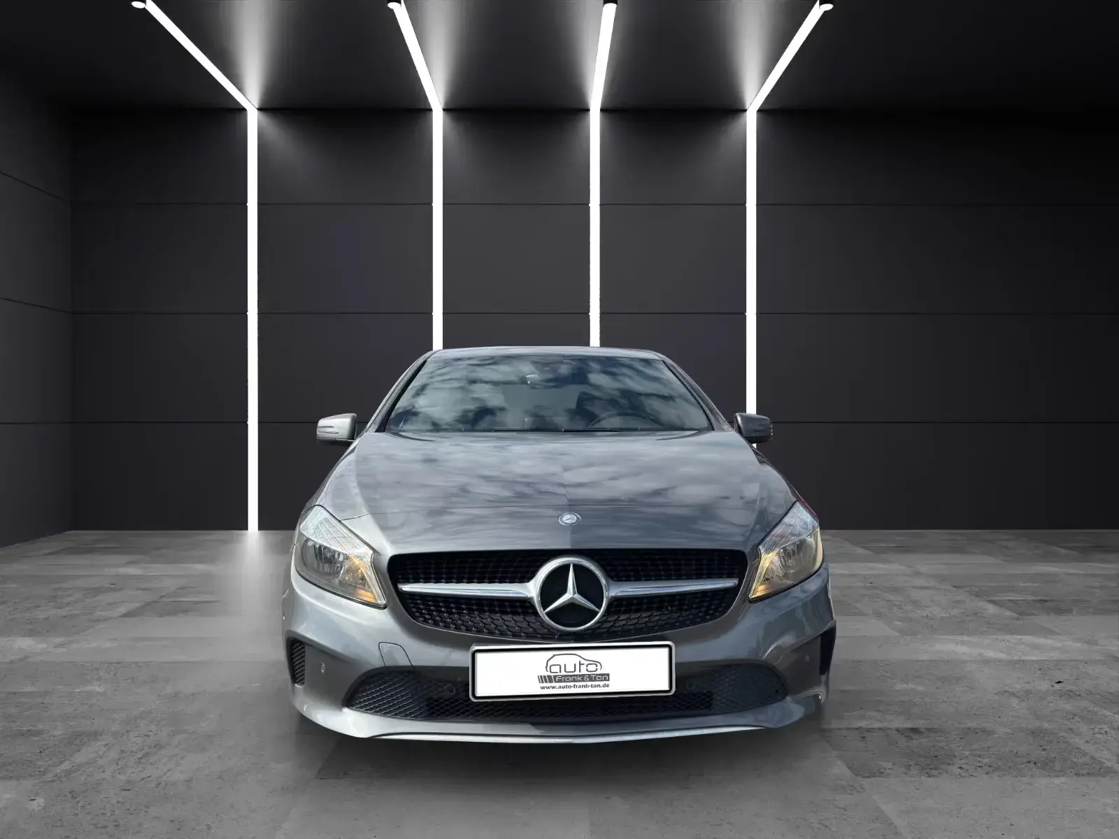 Main__Slider__Photo:Mercedes-Benz A-Class 200 07/2016-1