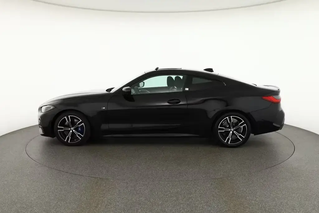 Main__Slider__Photo:BMW 4 Series 420i Coupe M-Sport Aut. LED Navi 360° Pano 03/2023-1