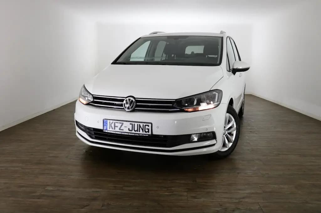 Main__Slider__Photo:Volkswagen Touran Comfortline BMT/Start-Stopp 12/2016-0