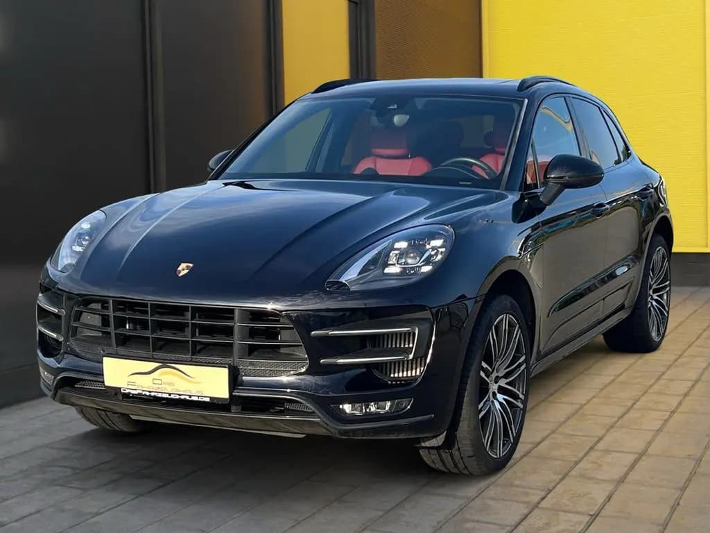 Main__Slider__Photo:Porsche Macan Turbo+LED+Leder+Bose+Kamera 03/2018-0