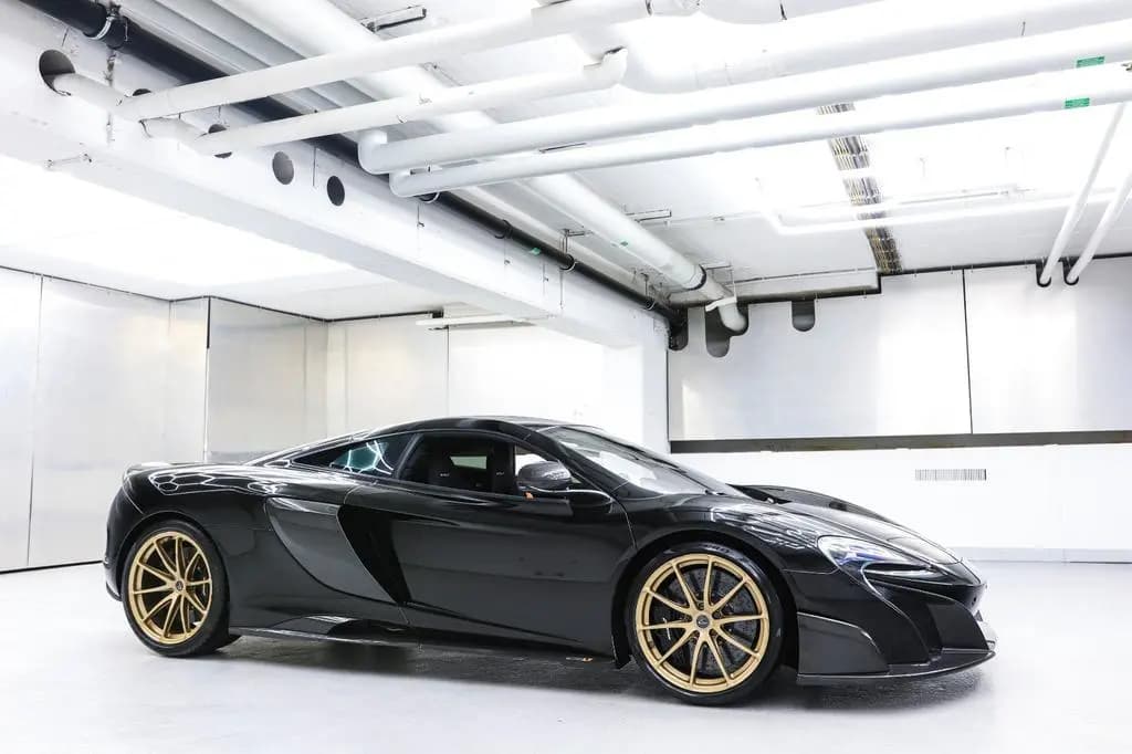Main__Slider__Photo:McLaren 675LT Coupe Scheckheft Carbondach 06/2016-0