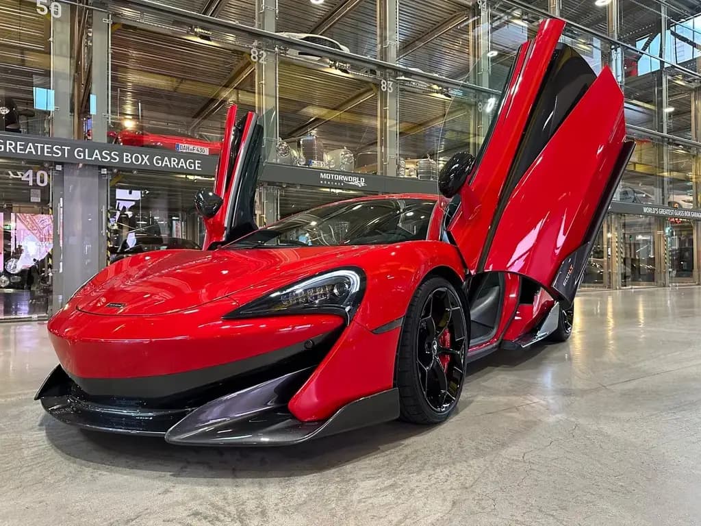 Main__Slider__Photo:McLaren 600LT Coupe /Lift /Ceramic /Elite Paint /Carbon 01/2019-0