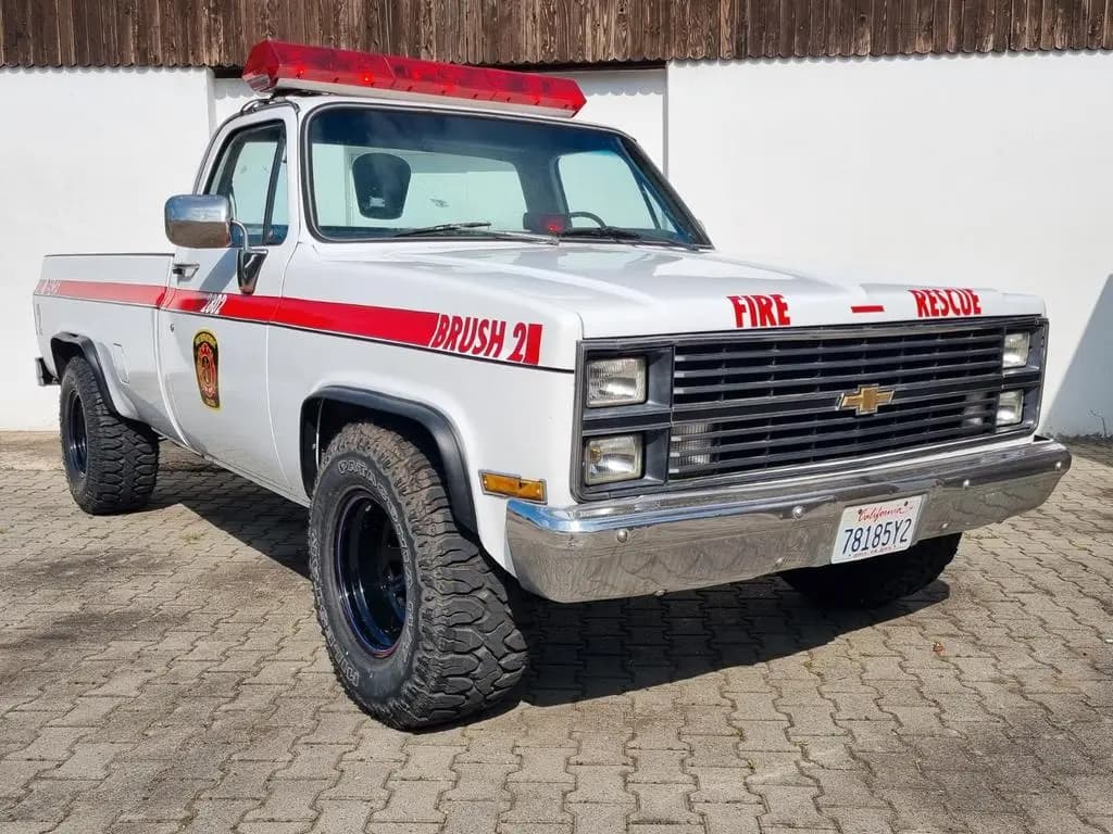 Main__Slider__Photo:Chevrolet Silverado c20 Pick Up Fire Department 03/1984-0