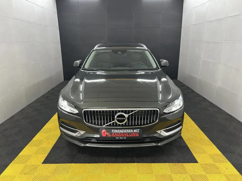 Main__Slider__Photo:Volvo V90 Inscription AWD+H&K+LED+Digital+Subwoofer+LM 03/2020-1