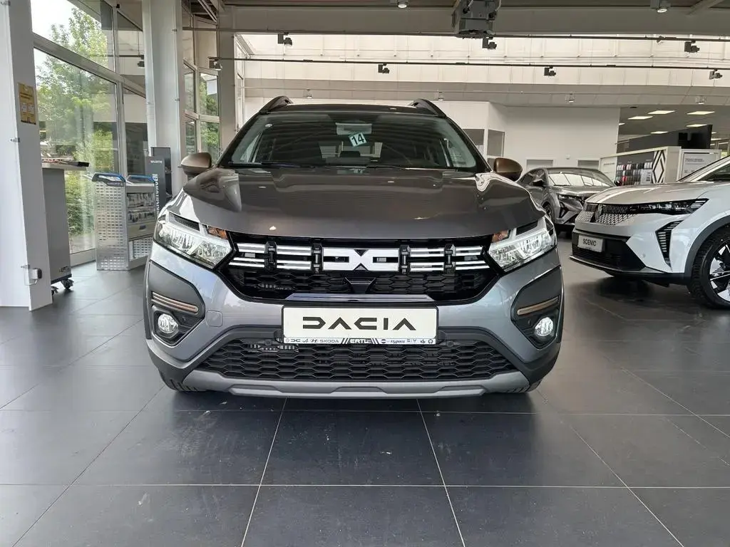 Main__Slider__Photo:Dacia Jogger Extreme TCe 110 08/2025-1