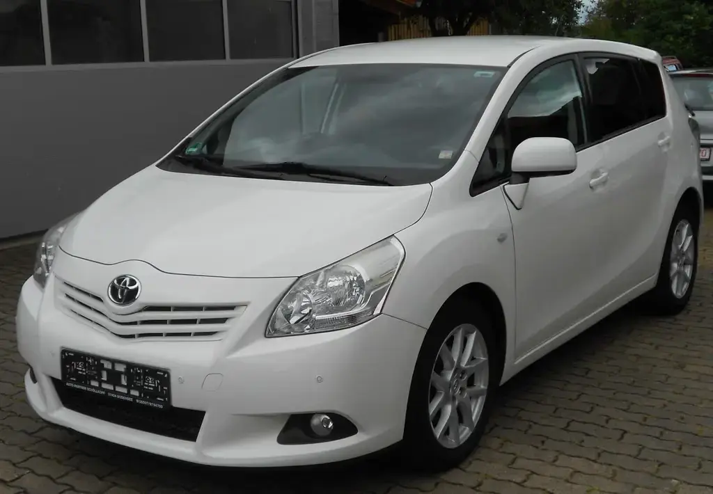 Main__Slider__Photo:Toyota Verso Travel, Navi, Rückfahrkamera! 02/2012-1
