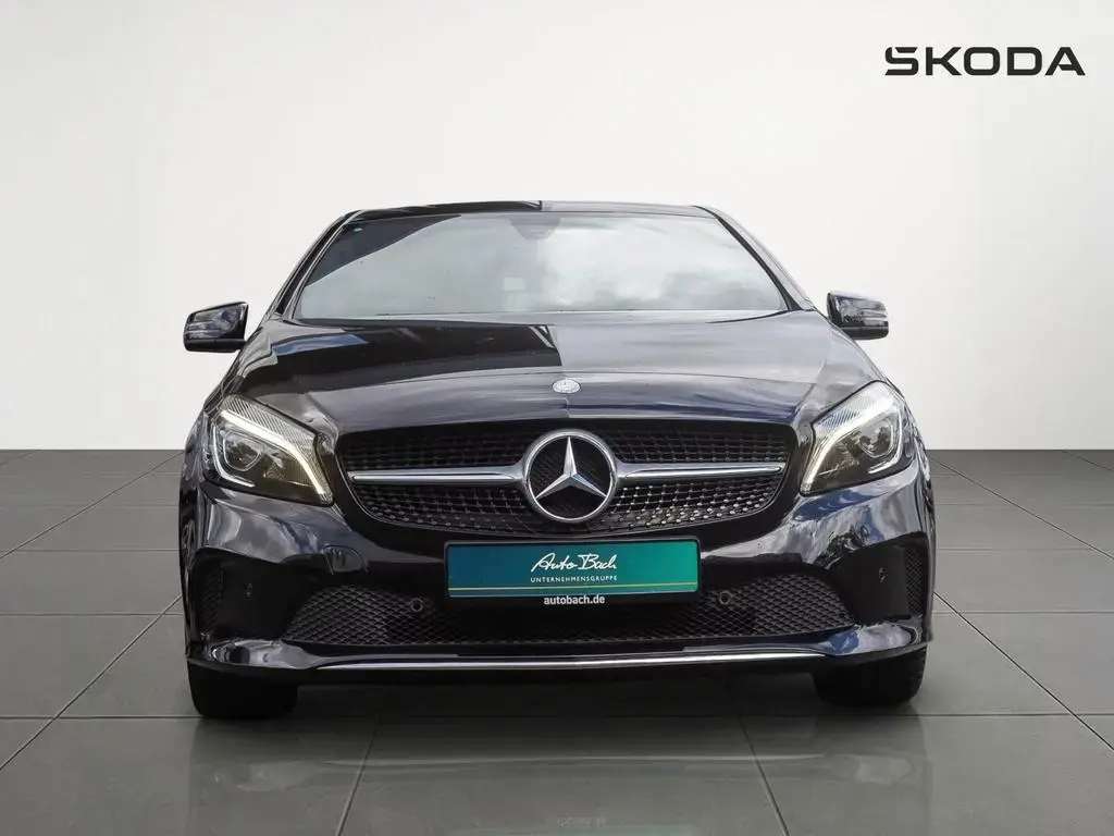 Main__Slider__Photo:Mercedes-Benz A 180 Urban Navi EPH LED GRA 12/2016-1