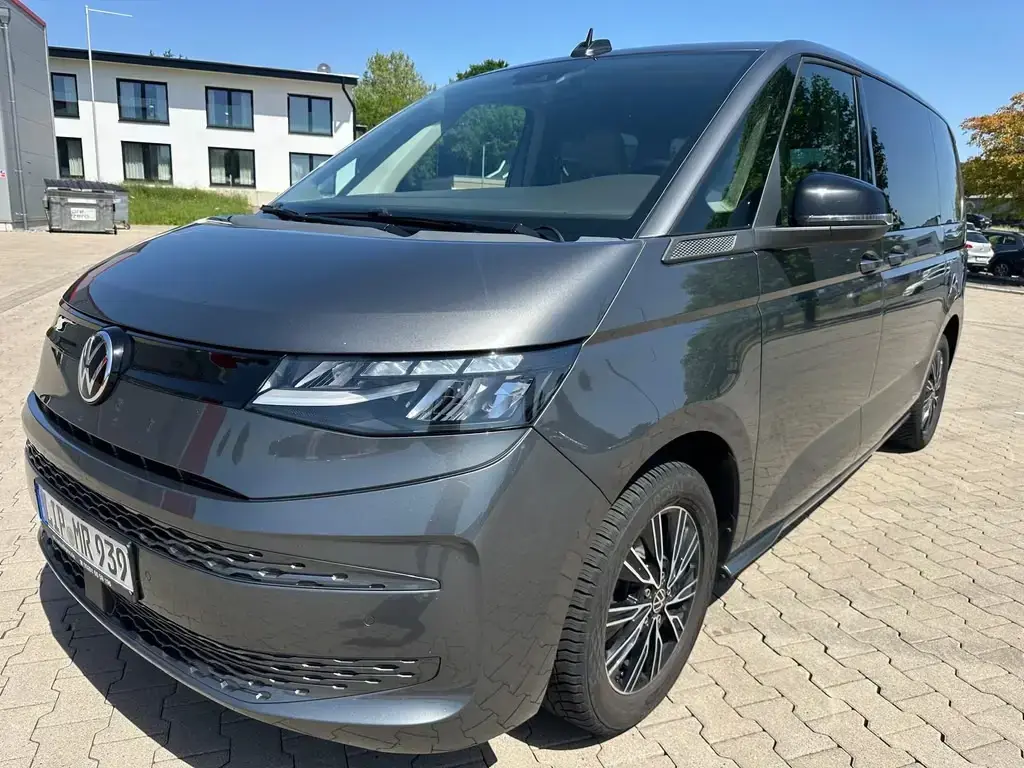 Main__Slider__Photo:Volkswagen T7 Multivan Tempomat PDC AHK 1.Hand 12/2022-1