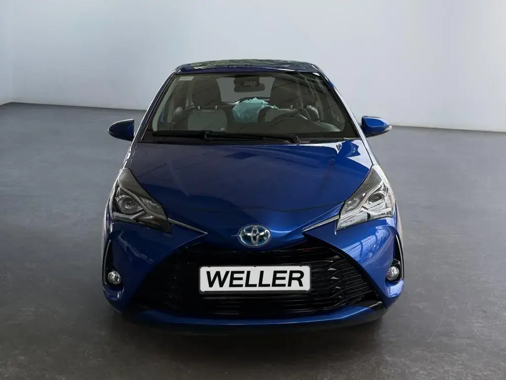 Main__Slider__Photo:Toyota Yaris Hybrid 1.5 Team D *Kamera*Spurhalte*LMF*BT 03/2018-1