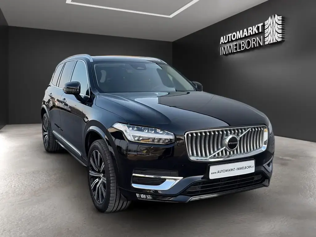 Main__Slider__Photo:Volvo XC90 Plus Bright AWD 7Sitz*4xsH*ACC*Kamera*Leder 08/2022-1