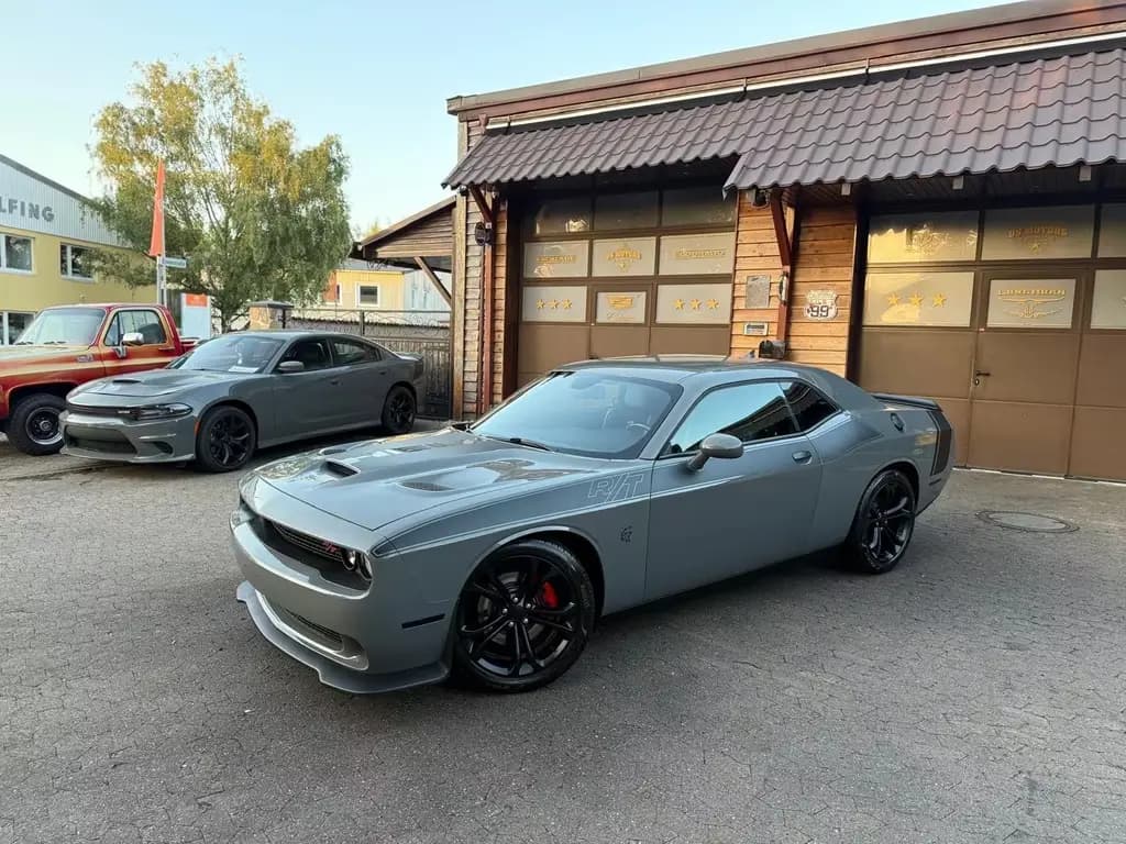 Main__Slider__Photo:Dodge Challenger 5,7 V8*R/T*AUTO.-*LEDER*NAVI*ALCANTARA*GARNTIE 08/2021-0