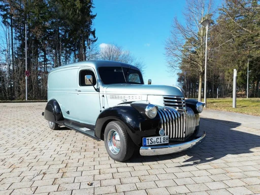 Main__Slider__Photo:Chevrolet Panel Truck 1947, der einzige 47er in EU 06/1947-0