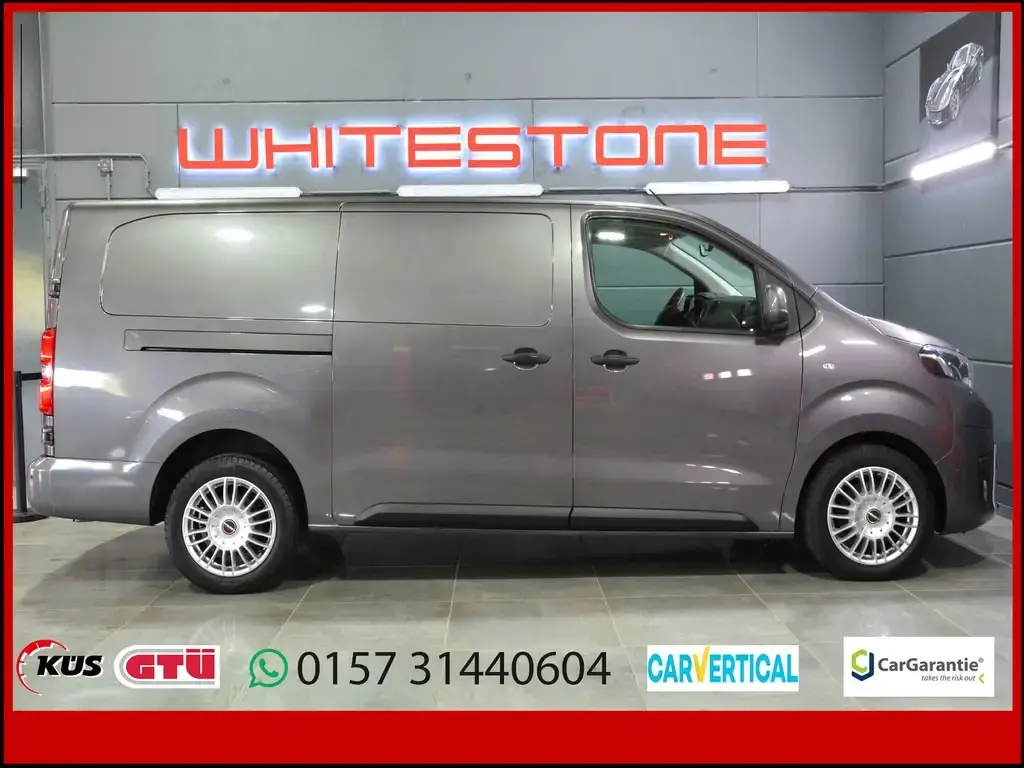 Main__Slider__Photo:Toyota Proace (Verso) Proace L2 Kasten Comfort Aut Navi R.Cam AHK BLIS 11/2017-1