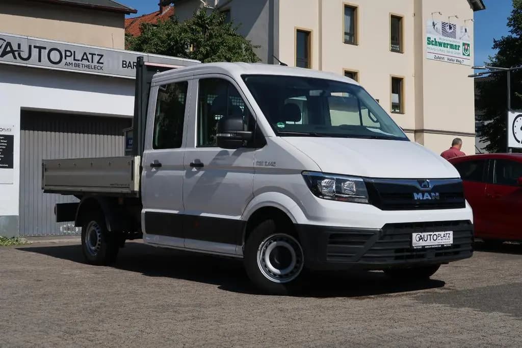 Main__Slider__Photo:MAN TGE 3.140 Pritsche *7-SITZER *KLIMA *AHK 04/2021-0
