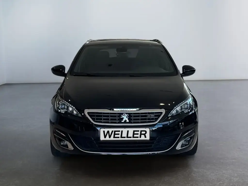Main__Slider__Photo:Peugeot 308 SW Allure 1.2 e-THP PureTech 130 *CarPlay*Al 12/2016-1