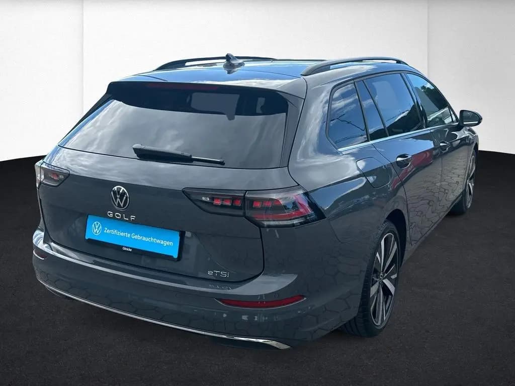 Main__Slider__Photo:Volkswagen Golf VIII Variant 1.5 TSI Style DSG Clima+ACC+Ma 02/2025-0