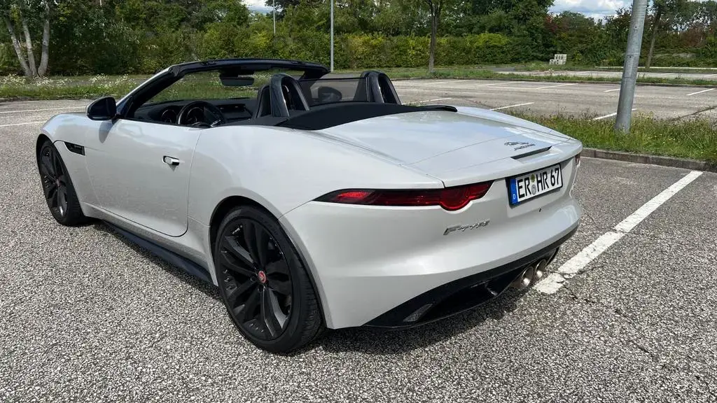 Main__Slider__Photo:Jaguar F-Type S AWD Limited Edition Unffr. Garantie 05/2020-1