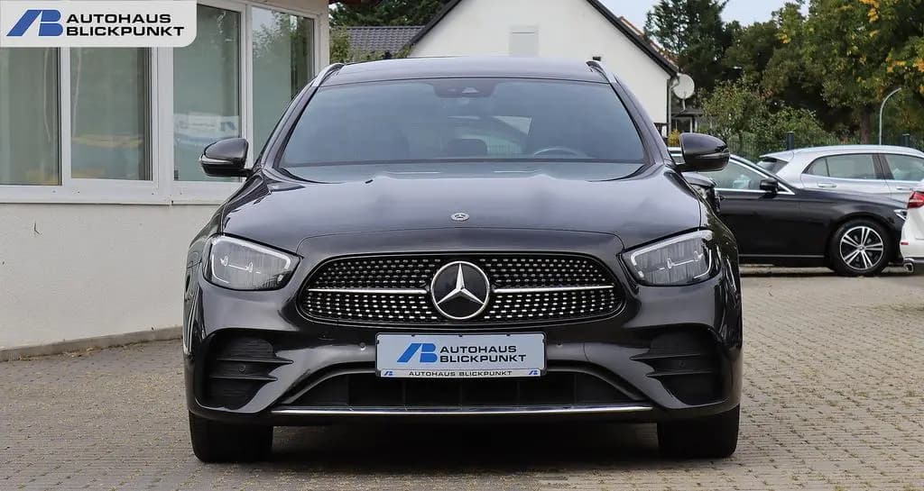 Main__Slider__Photo:Mercedes-Benz E-Class 300 de T 4M 3x AMG KAMERA+PANORAMA+BURMESTER 10/2020-0