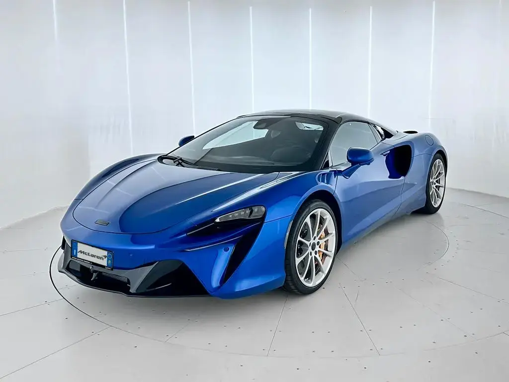 Main__Slider__Photo:McLaren Artura Spider - McLaren Milano 01/2026-1