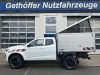 Main__Slider__Photo:Isuzu D-Max Space Cab LS AT + Häckselaufbau + null-0