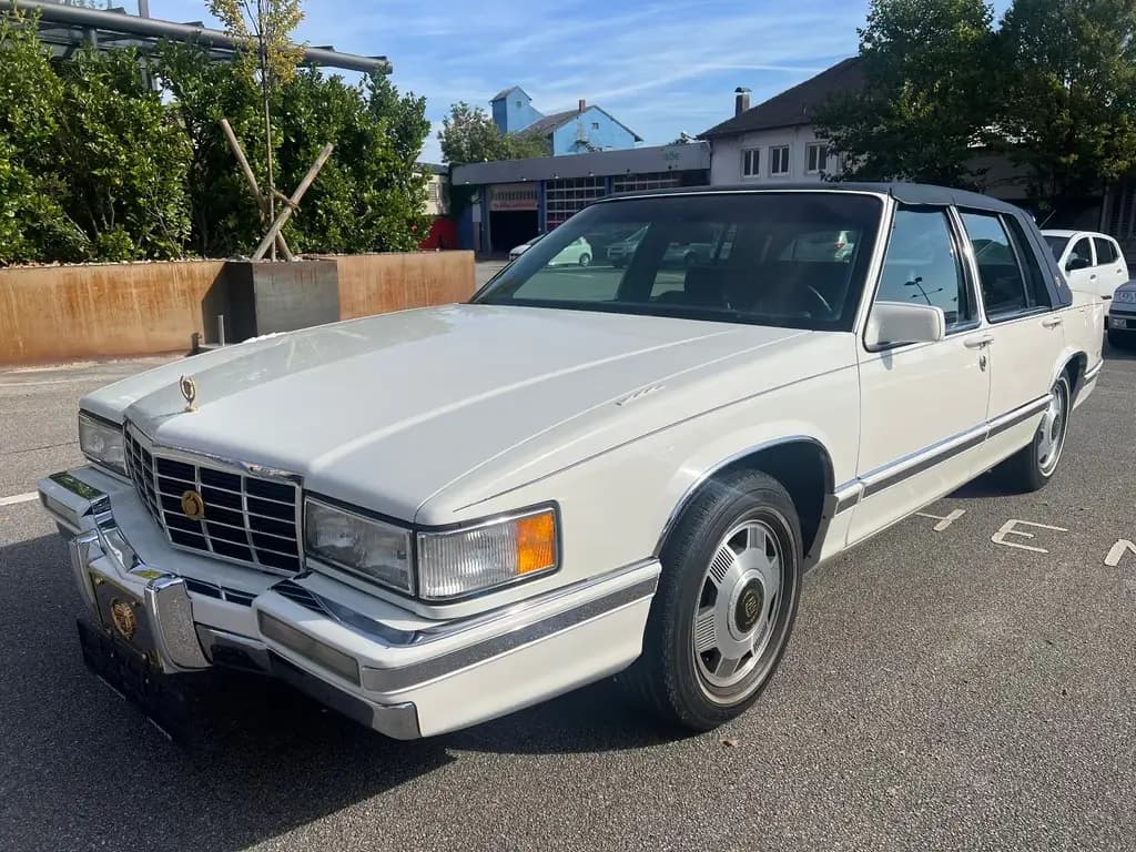 Main__Slider__Photo:Cadillac Deville *4.9 Port Fuel Injection V8 H-Kennzeichen 07/1993-0