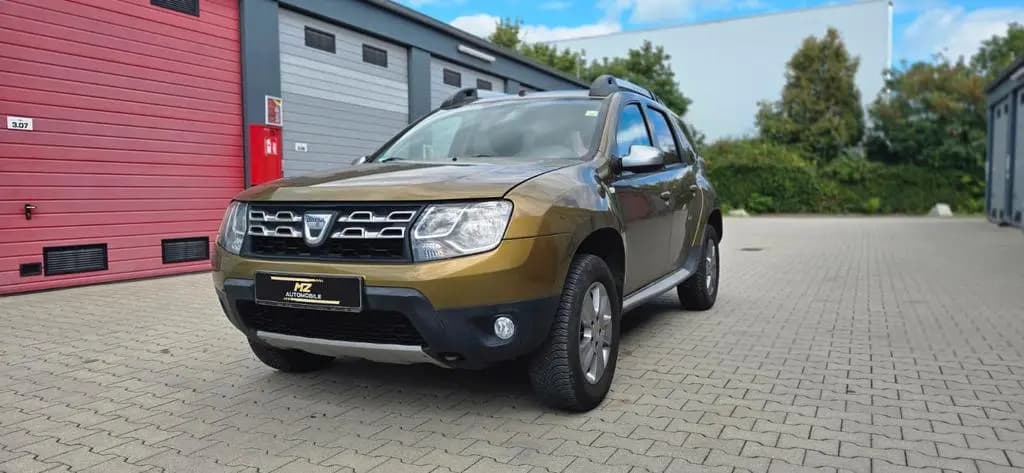 Main__Slider__Photo:Dacia Duster I Laureate 4x2 1Hand NAVI/KAMERA 10/2016-0