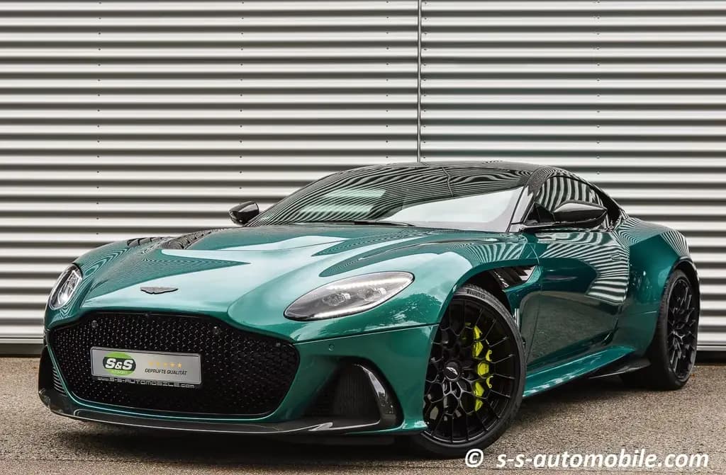 Main__Slider__Photo:Aston Martin DBS 770 Ultimate Titanium Abgas Lightweight Seat 06/2024-0
